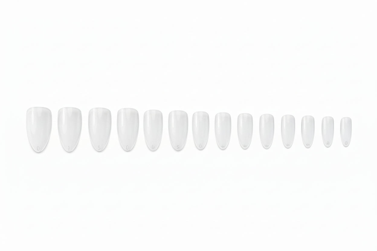 Nail tips in various sizes
