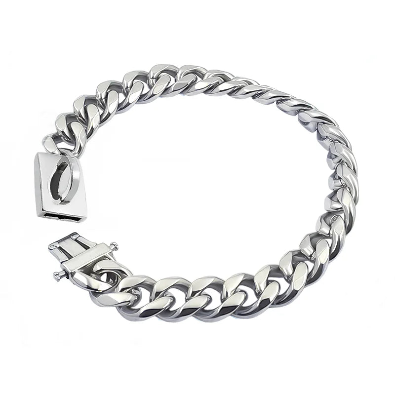Collar de acero inoxidable dorado para perros