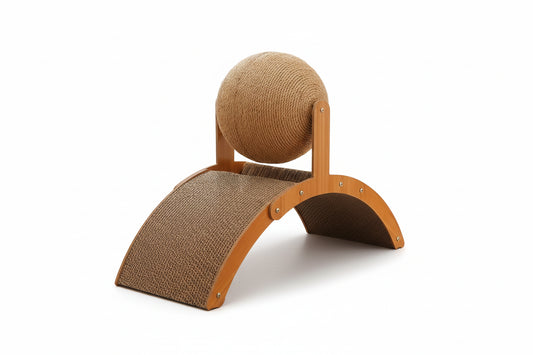 2-in-1 Kratzbrett mit Kratzball