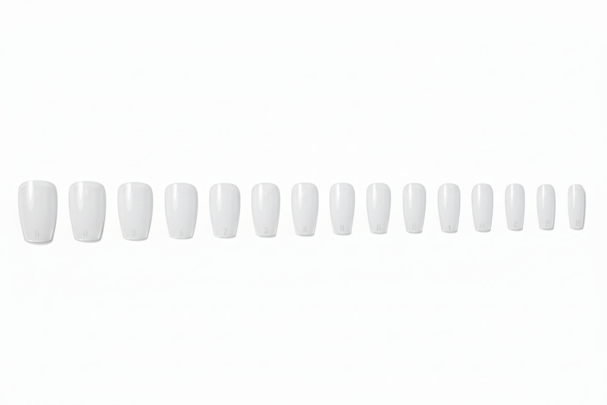 Nail tips in various sizes