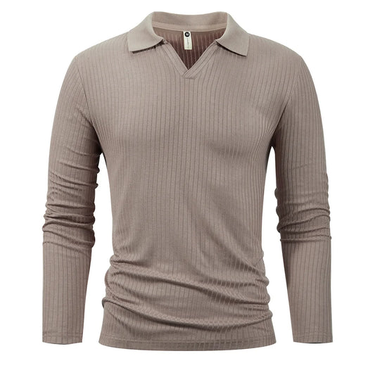 Pull col V ajusté