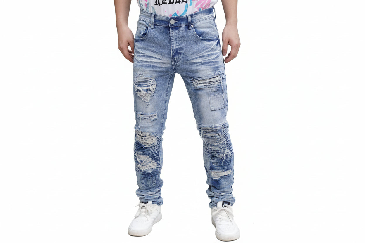 Vaqueros anchos con detalles desgastados y patchwork