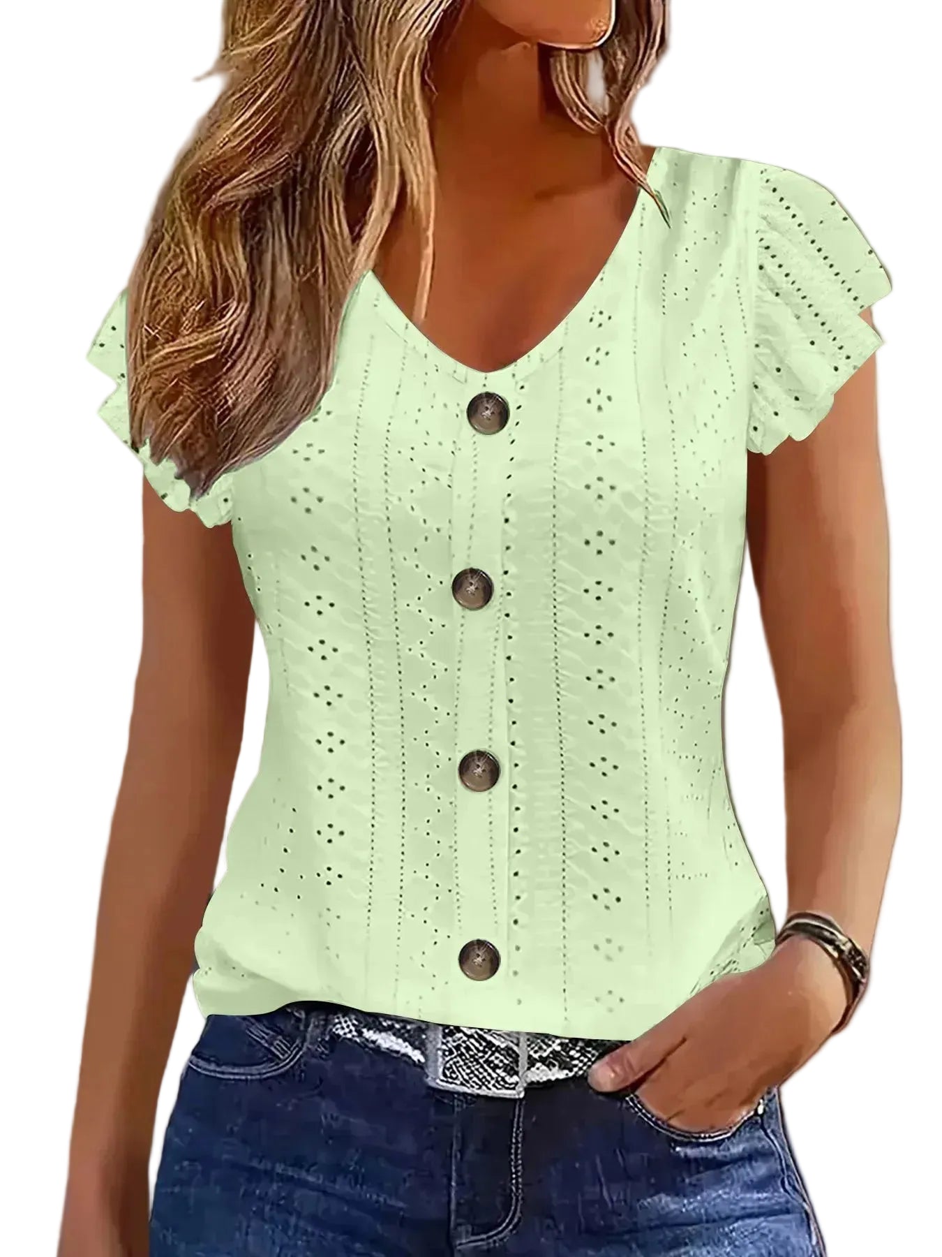Fashionable T-shirt with ruffled sleeves