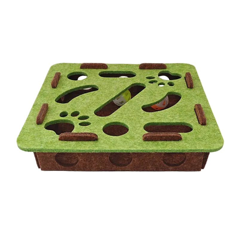 Felt box with play ball